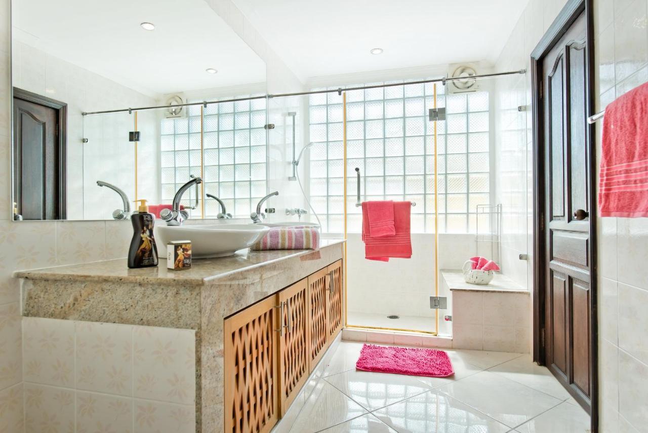 Butterfly Garden Boutique Residence By Luxury View Ex Lg Apts And Villas, A Lifestyle Destination 1 To 3 Bedroom Units 110 To 190 Sqmtr, 2 Full Bathrooms, Rain Shower, Complete Kitchen, Free Fast Fiber Wifi, 55" Smart Tvs, 24-7 Staff, Spa Bath, Free Pattaya Exterior foto