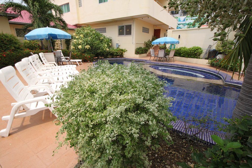 Butterfly Garden Boutique Residence By Luxury View Ex Lg Apts And Villas, A Lifestyle Destination 1 To 3 Bedroom Units 110 To 190 Sqmtr, 2 Full Bathrooms, Rain Shower, Complete Kitchen, Free Fast Fiber Wifi, 55" Smart Tvs, 24-7 Staff, Spa Bath, Free Pattaya Exterior foto