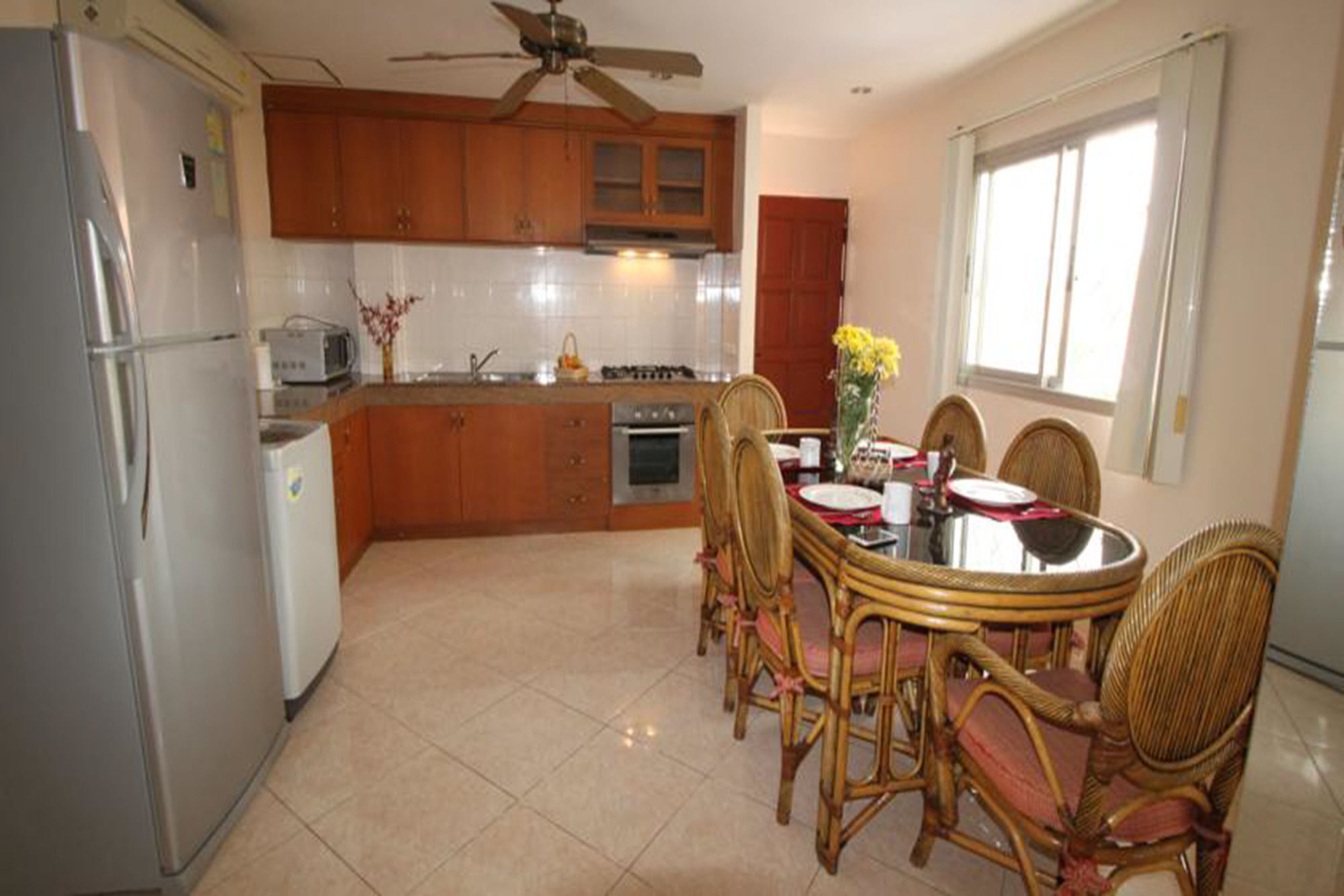 Butterfly Garden Boutique Residence By Luxury View Ex Lg Apts And Villas, A Lifestyle Destination 1 To 3 Bedroom Units 110 To 190 Sqmtr, 2 Full Bathrooms, Rain Shower, Complete Kitchen, Free Fast Fiber Wifi, 55" Smart Tvs, 24-7 Staff, Spa Bath, Free Pattaya Exterior foto