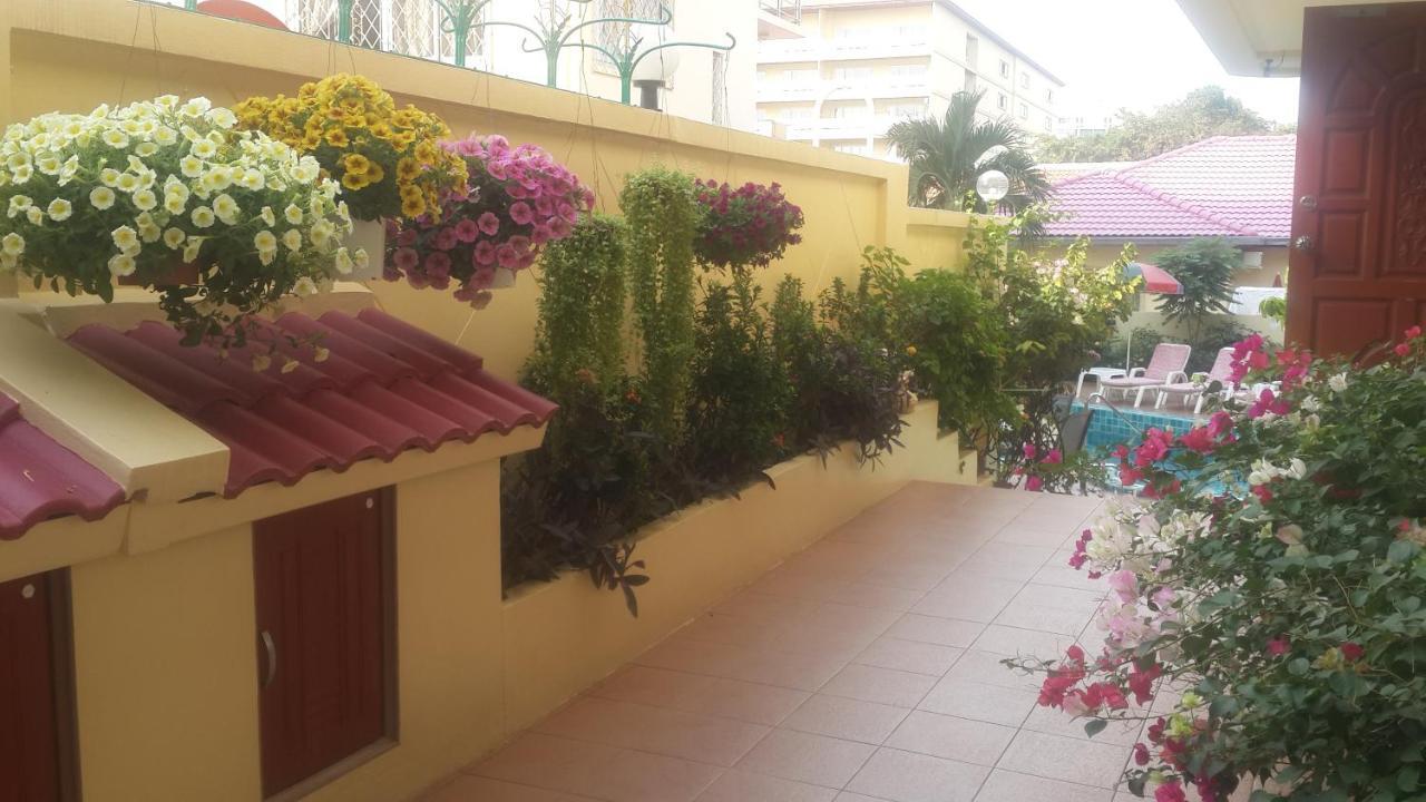 Butterfly Garden Boutique Residence By Luxury View Ex Lg Apts And Villas, A Lifestyle Destination 1 To 3 Bedroom Units 110 To 190 Sqmtr, 2 Full Bathrooms, Rain Shower, Complete Kitchen, Free Fast Fiber Wifi, 55" Smart Tvs, 24-7 Staff, Spa Bath, Free Pattaya Exterior foto